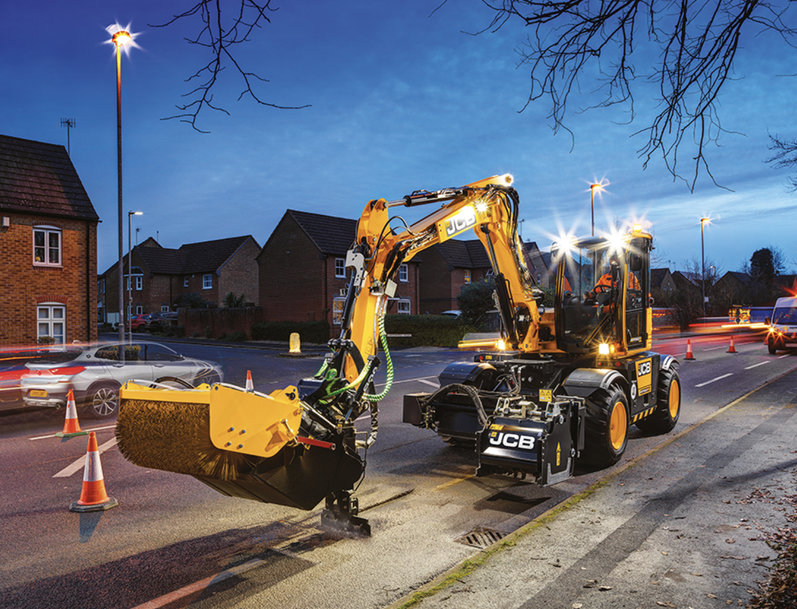 SCHLAGLÖCHER ADE – JCB STELLT NEUE SPEZIALMASCHINE VOR